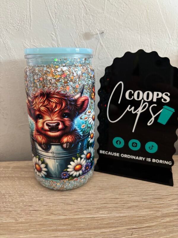 Highland Cow Snowglobe