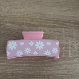 Daisy Claw Clip